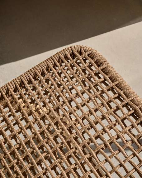 Складной стул Dandara из массива акации со стальной конструкцией и бежевым шнуром