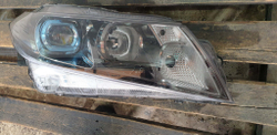 Фара правая LED Suzuki  Vitara 2 14-21 Б/У Оригинал 3512054p50