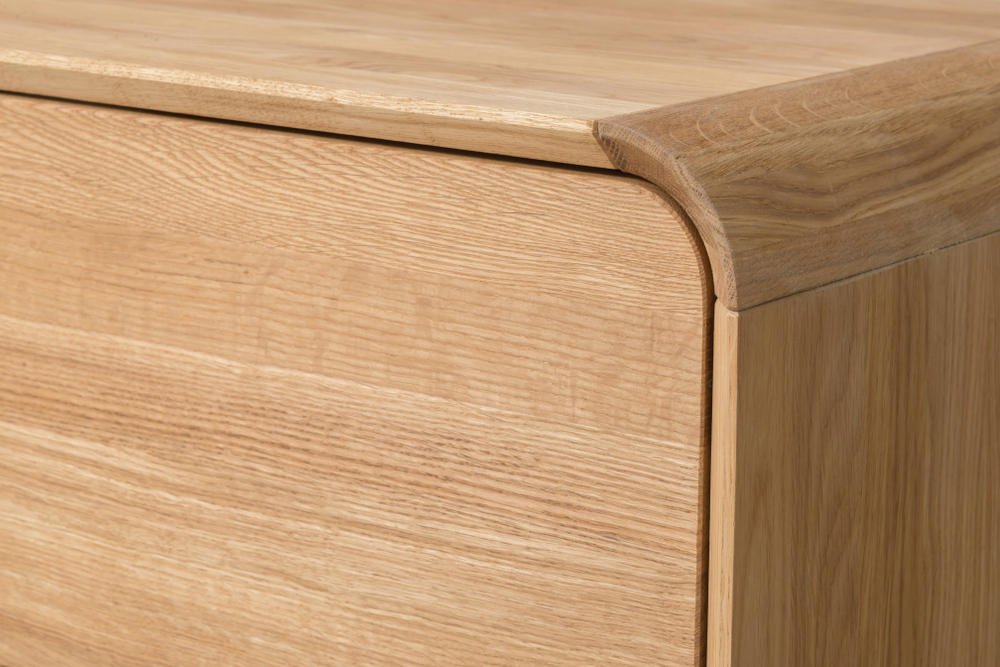 Комод из массива дуба Deo-6 для спальни