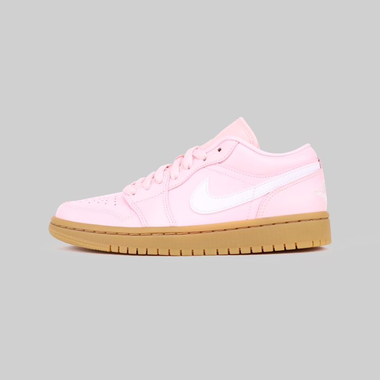 Кроссовки женские Jordan WMNS 1 Low артикул:DC0774-601 - купить в магазине Дайс