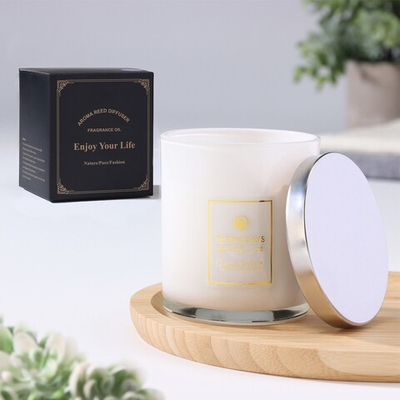 Ароматическая свеча в стакане Scented Candle, английская груша и фрезия