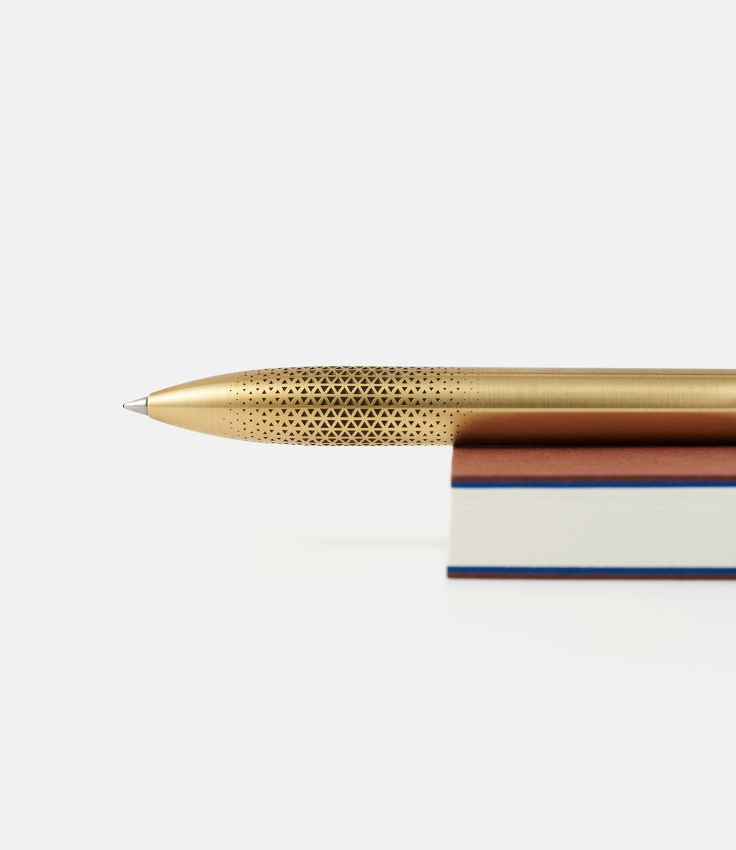 Ajoto Mosaic Grip — ручка-роллер из латуни