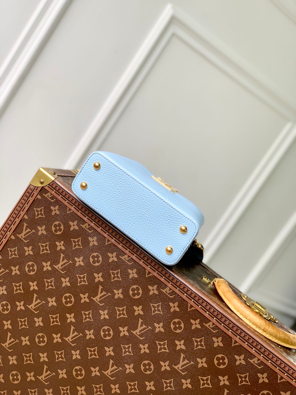 Louis Vuitton Capucines Mini (3 colors)