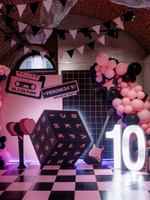 Black Pink Party