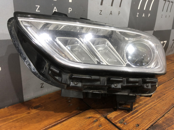 Фара левая Genesis  G90 1 (HI) 16-19 Б/У Оригинал 92101D2000