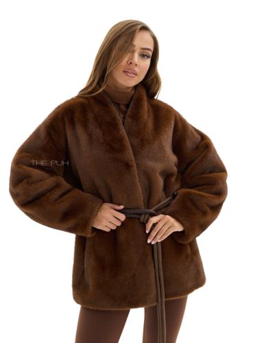Коричневая шуба из эко-меха с поясом