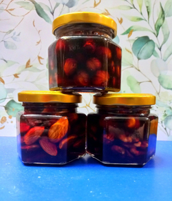 Мёд с орехами "Три орешка" 0,450 гр. (3 баночки по 150 гр.)