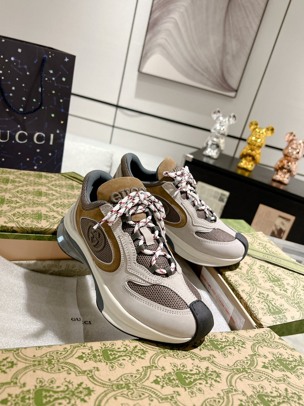 Gucci Run Sneaker (9 colors)