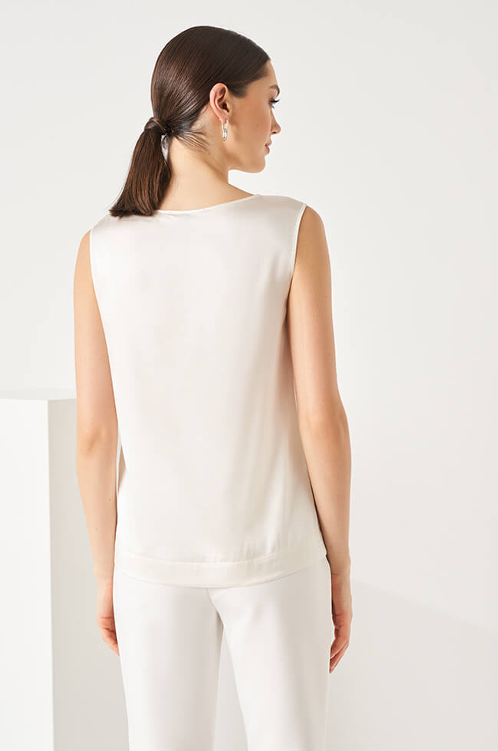 22860 Блузка женская (молочный)