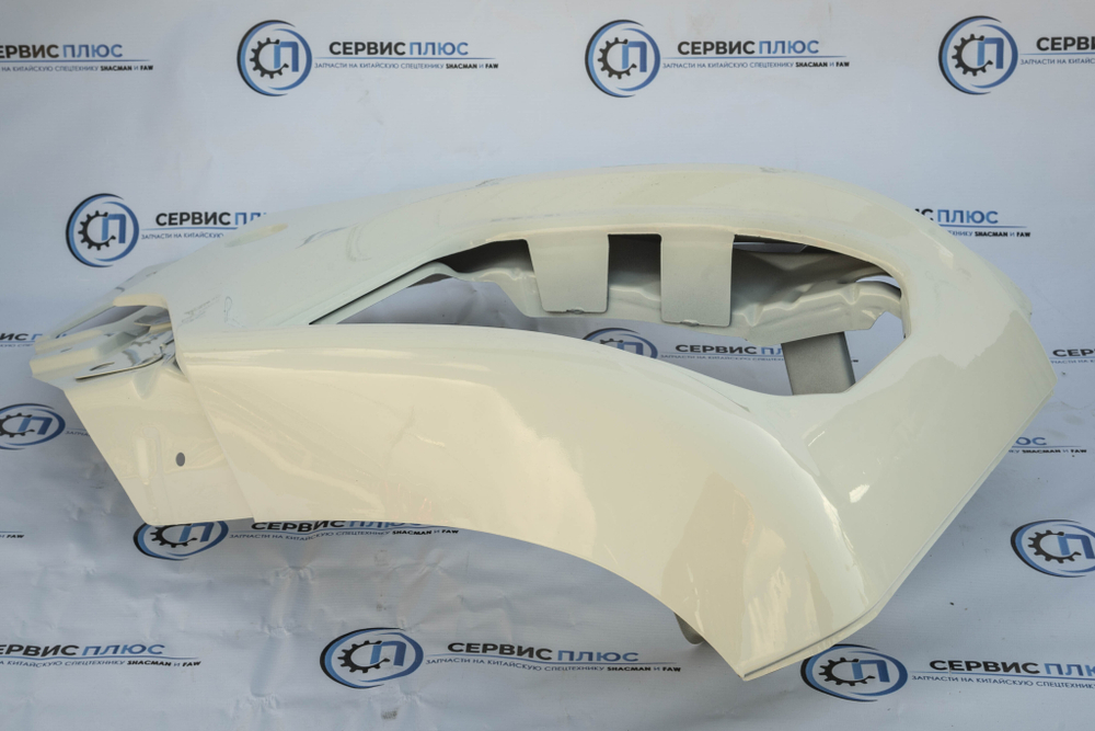 Бампер левое часть X5000 белого цвета (рестайлинг)