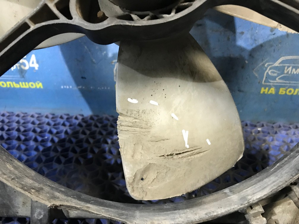 Диффузор радиатора двигателя TOYOTA CARINA 1990