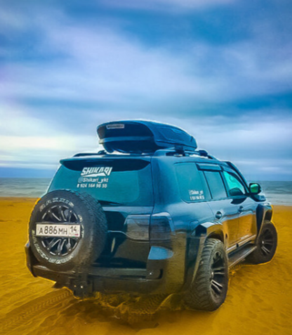 Калитка в штатный бампер Toyota Land Cruiser 200 (с квадратом по фаркоп)