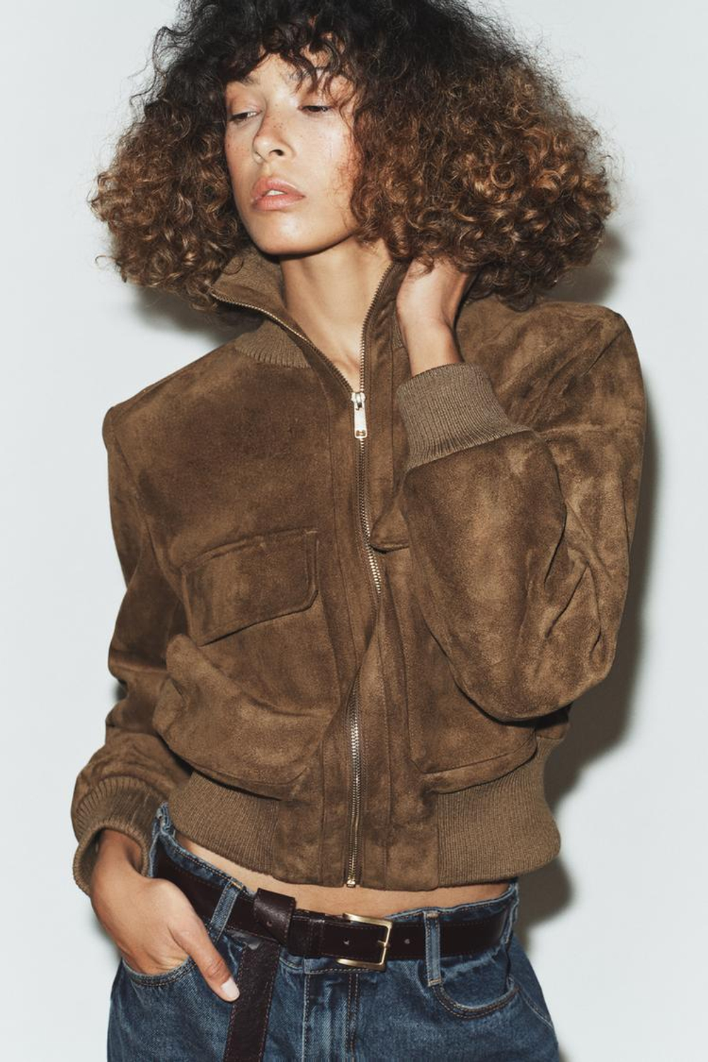 ZARA БОМБЕР С ВОРОТНИКОМ-СТОЙКОЙ И РУБЧИКОМ, СВЕТЛО-БЕЖЕВЫЙ