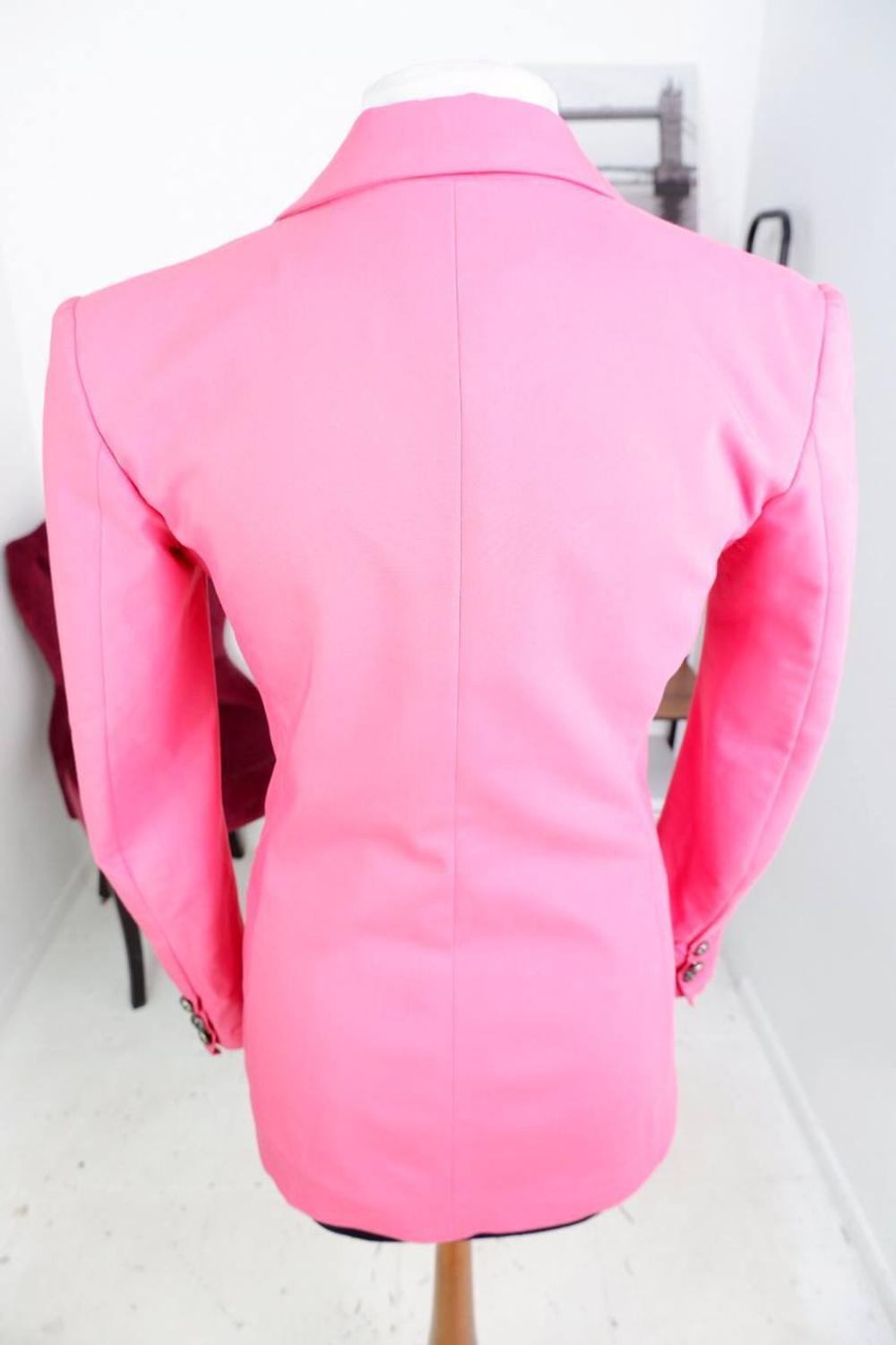 Жакет Rinascimento стильного цвета, маркировка S, визуально на 44 размер