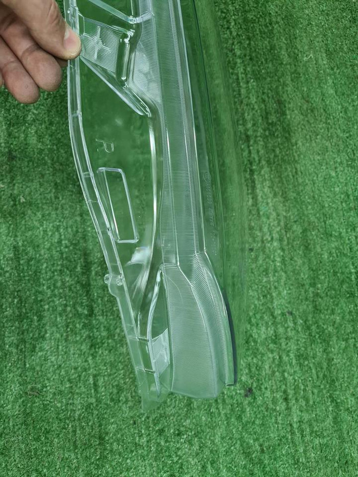 Стекло фары правое Nissan X-Trail T32 (2013-2019)