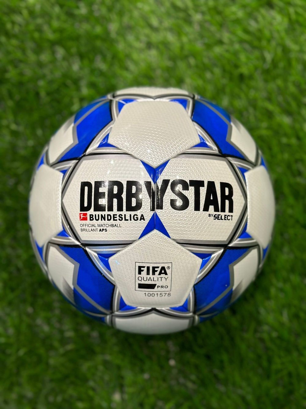 Футбольный мяч Derbystar Bundesliga 5