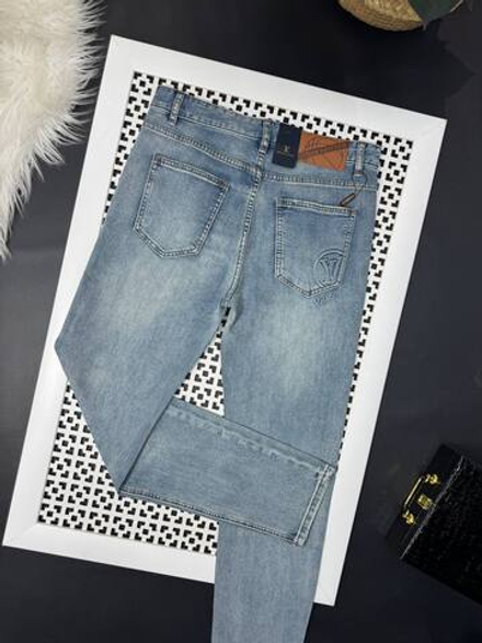 Джинсы Louis Vuitton