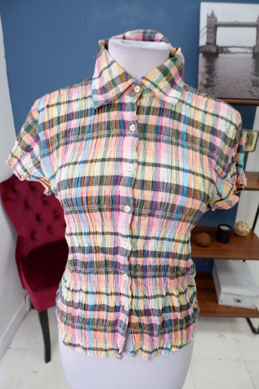 Блузка яркой расцветки 44 размер