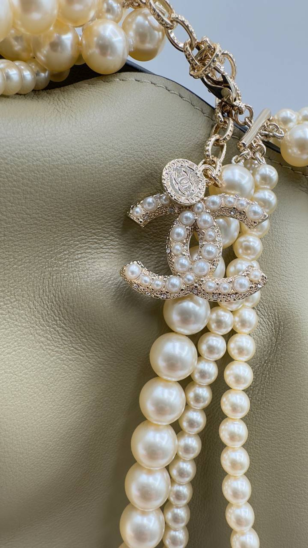 Бусы CHANEL