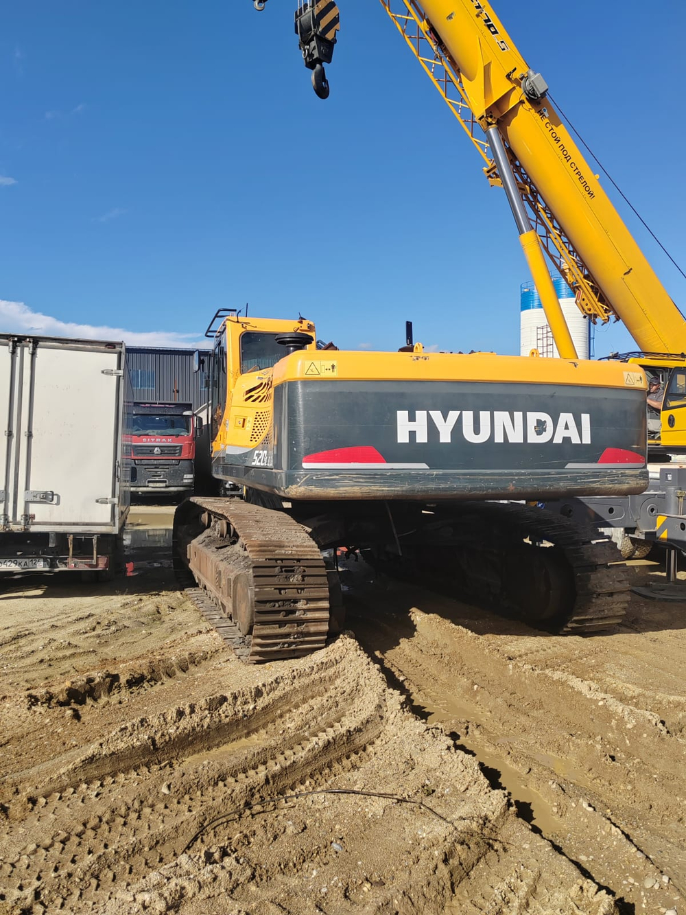 Hyundai R520 Экскаватор R520LC-9S (Дизельный, 10,8 л, 347 л.с., АТ)
