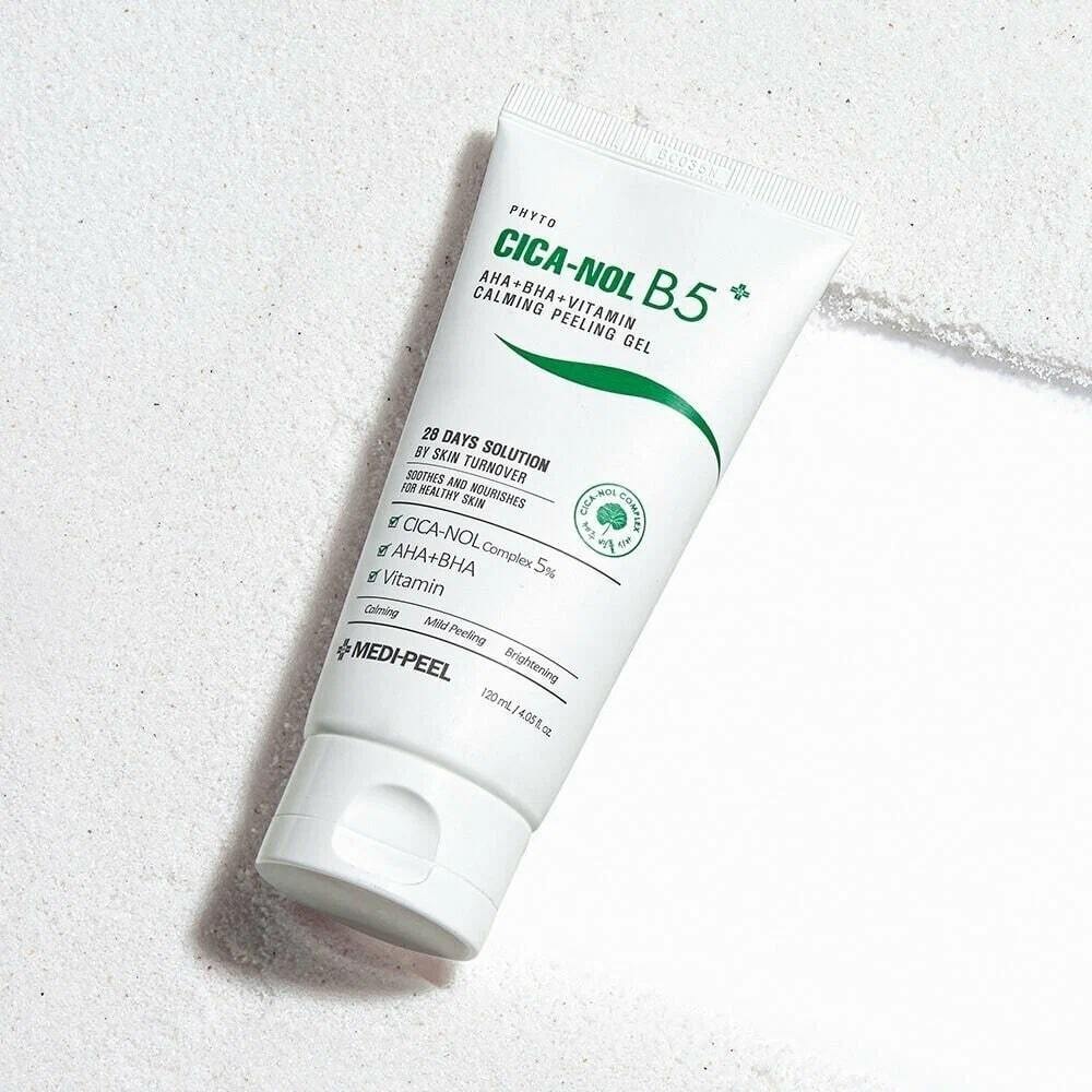 Пилинг-скатка с кислотами Medi-Peel Phyto Cica-Nol B5 AHA BHA Vitamin Calming Peeling Gel