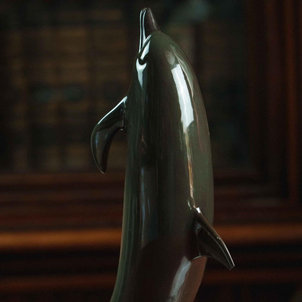 Фарфоровая статуэтка «Дельфин»