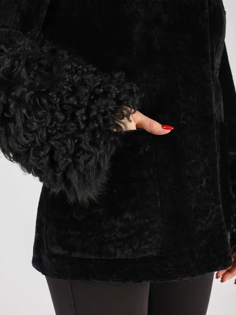 Дубленка зимняя шуба натуральная короткая двусторонняя