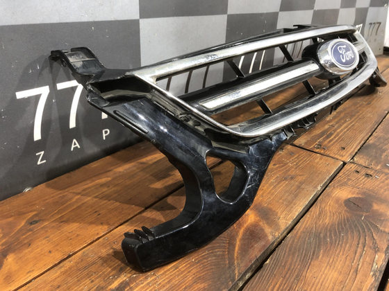 Решетка радиатора Ford Mondeo 4 10-14 Б/У Оригинал bs718200b