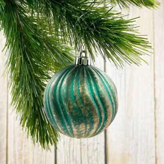 Набор пластиковых шаров Рандеву 80 мм., 9 шт., зеленый с золотом, Christmas DeLuxe (87801)