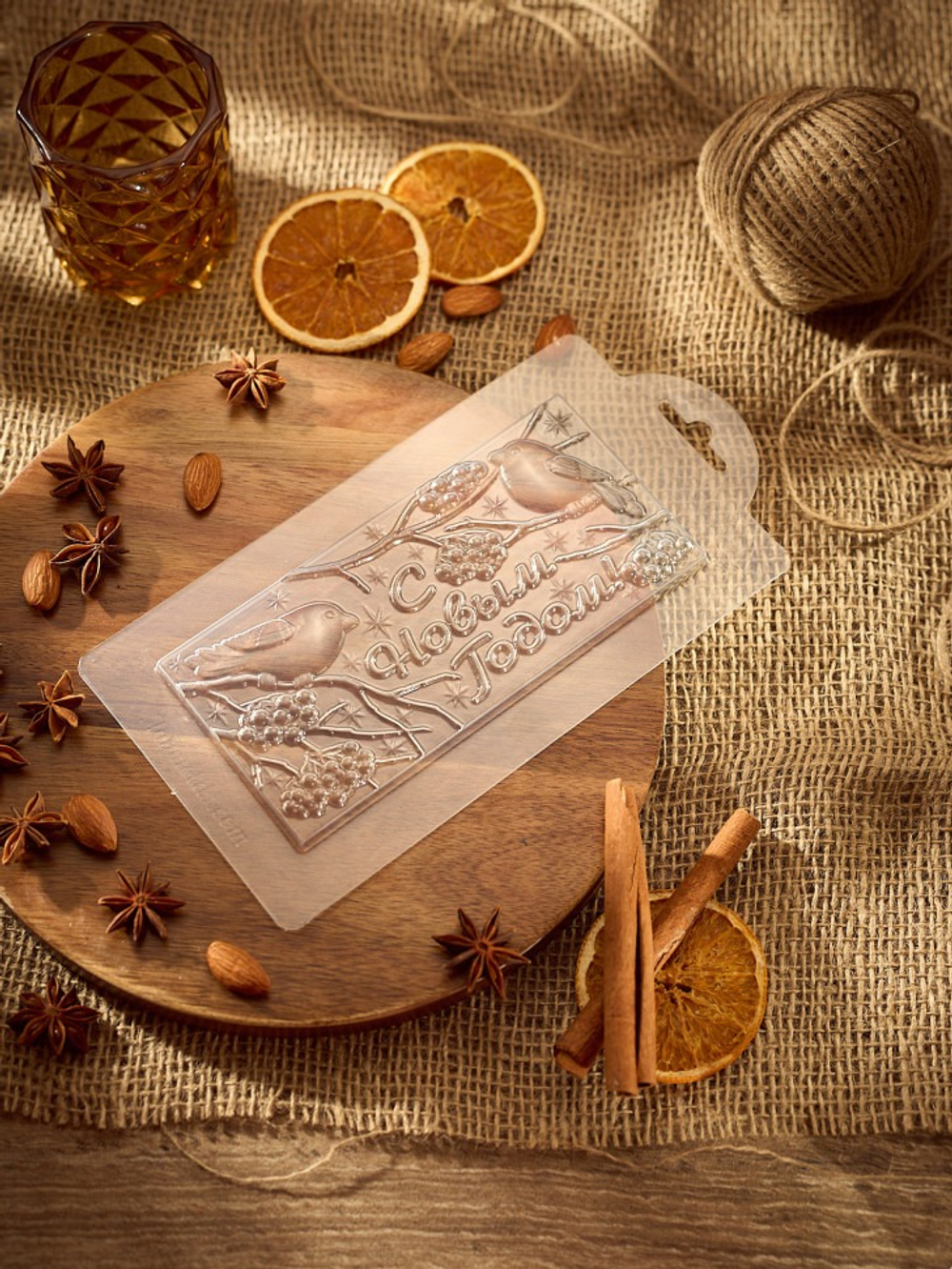 Пластиковая форма для шоколада "Плитка С Новым годом (снегири)"