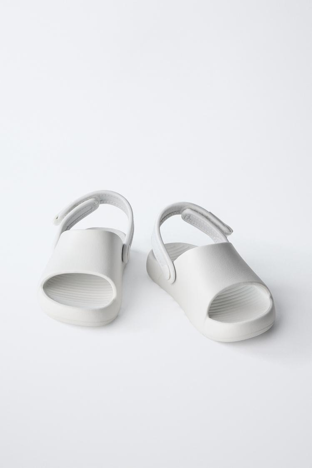 ZARA РЕЗИНОВЫЕ ТАПОЧКИ, БЕЛЫЙ