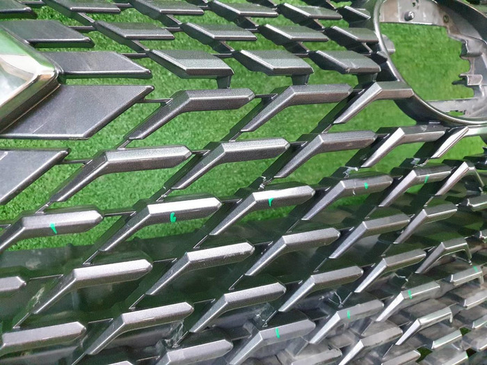 Решетка радиатора Lexus RX 4 (2019-2022)