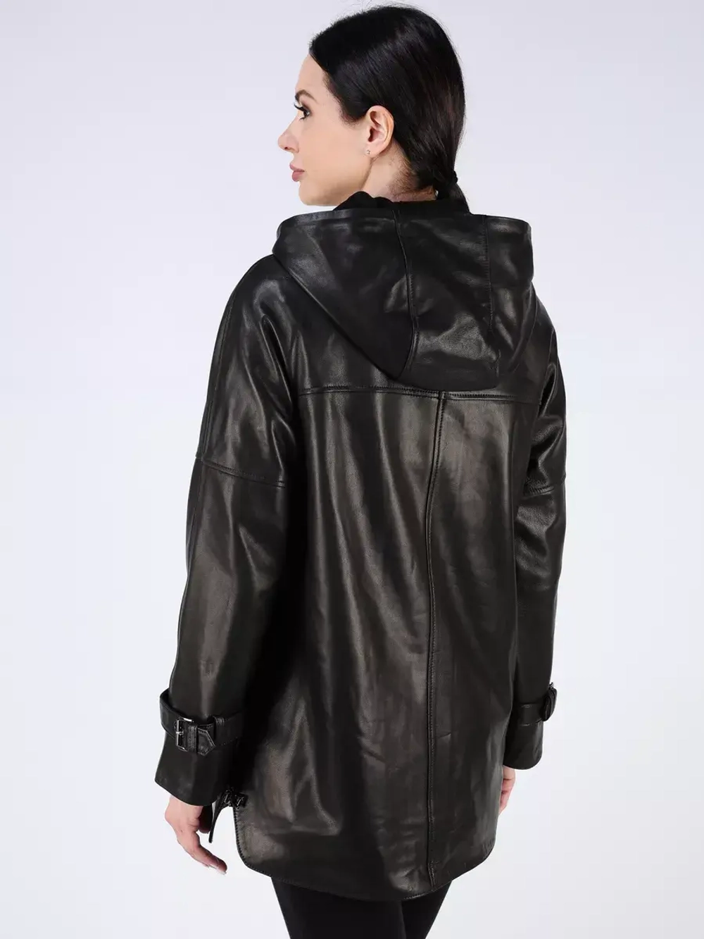 Кожаная куртка демисезонная с капюшоном