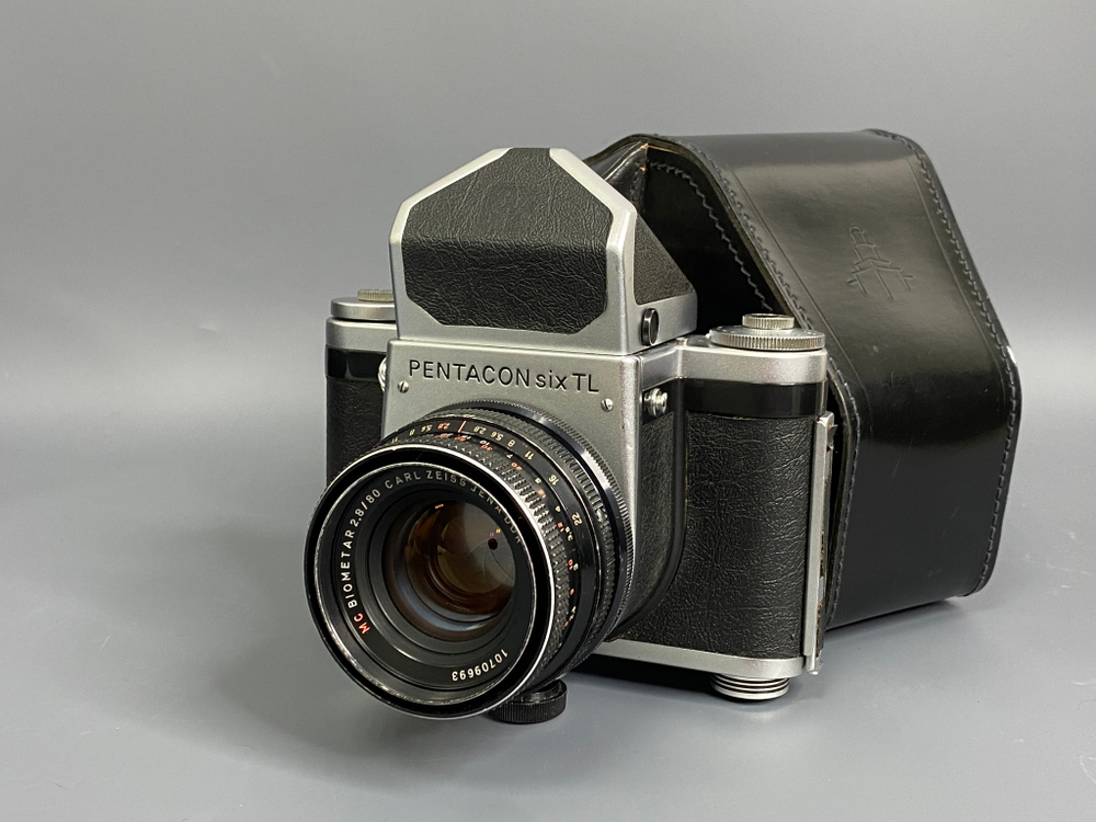 Pentacon Six TL + MC Biometar 2.8/80