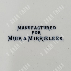 Овальное блюдо с голубыми цветами. Фаянс, деколь. Россия, до 1918 г.