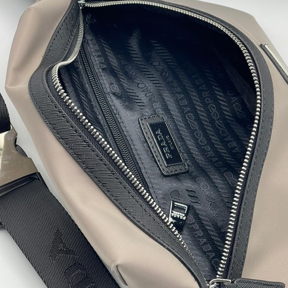 Prada 15