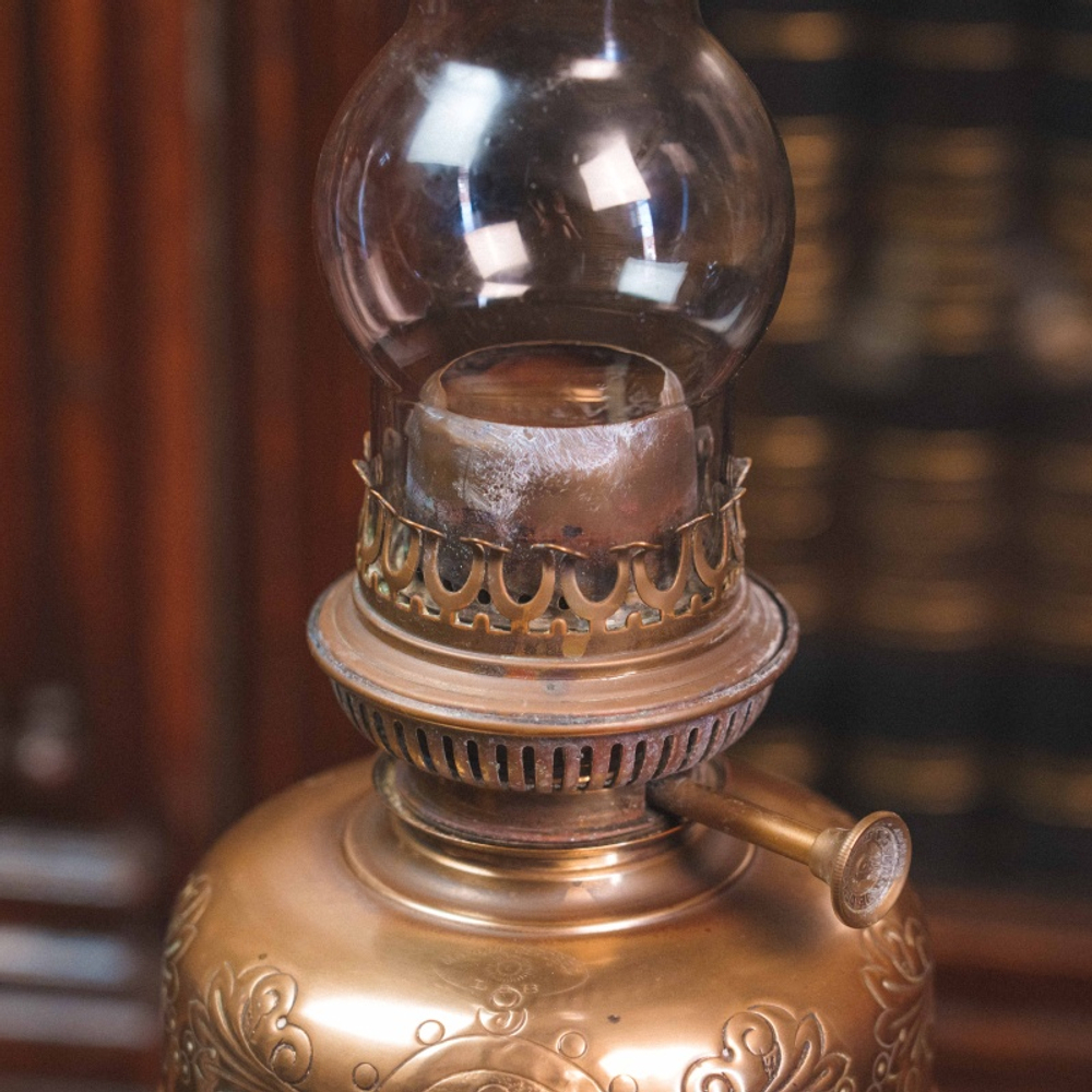 Керосиновая лампа из латуни