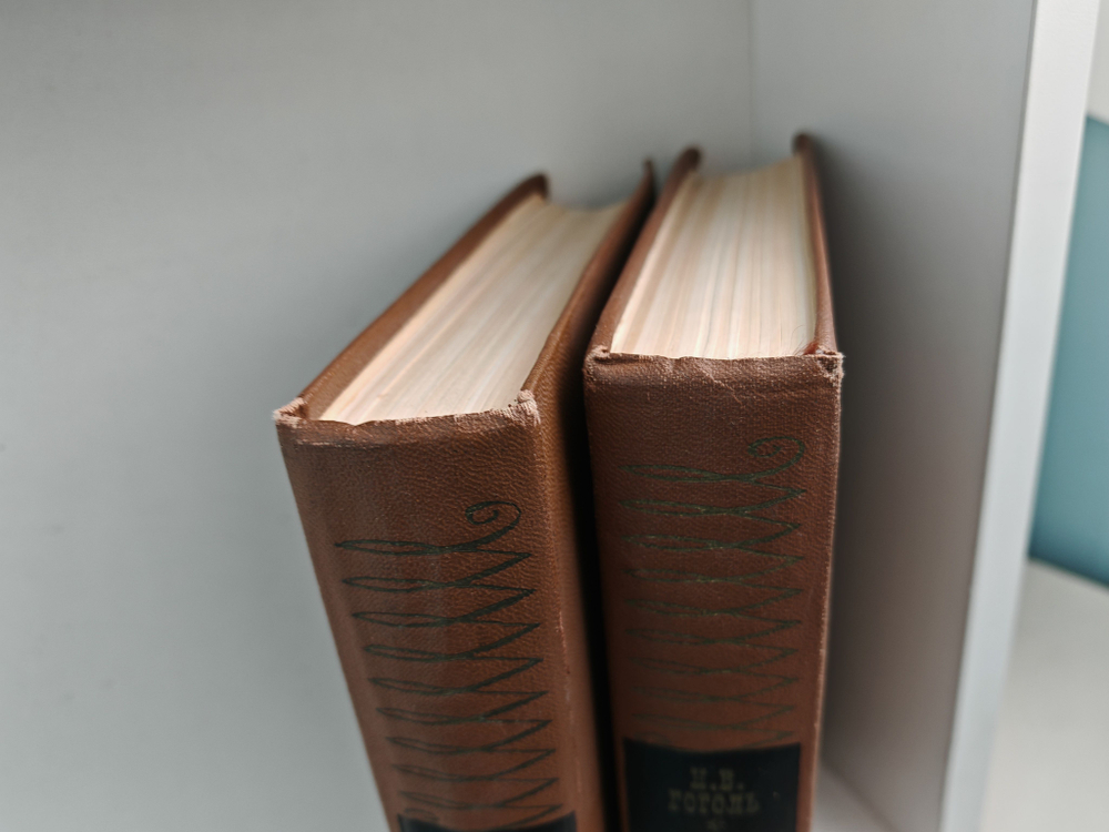 Н. В. Гоголь. Сочинения в 2-х томах (комплект из 2-х книг)