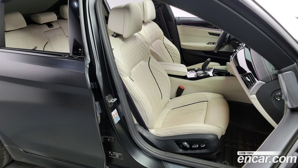 BMW 5 Series (G30) M550i xDrive (02.2021)