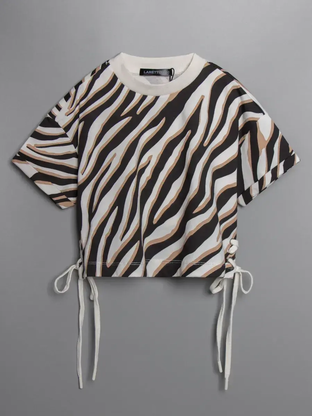 Костюм в садик, футболка и юбка