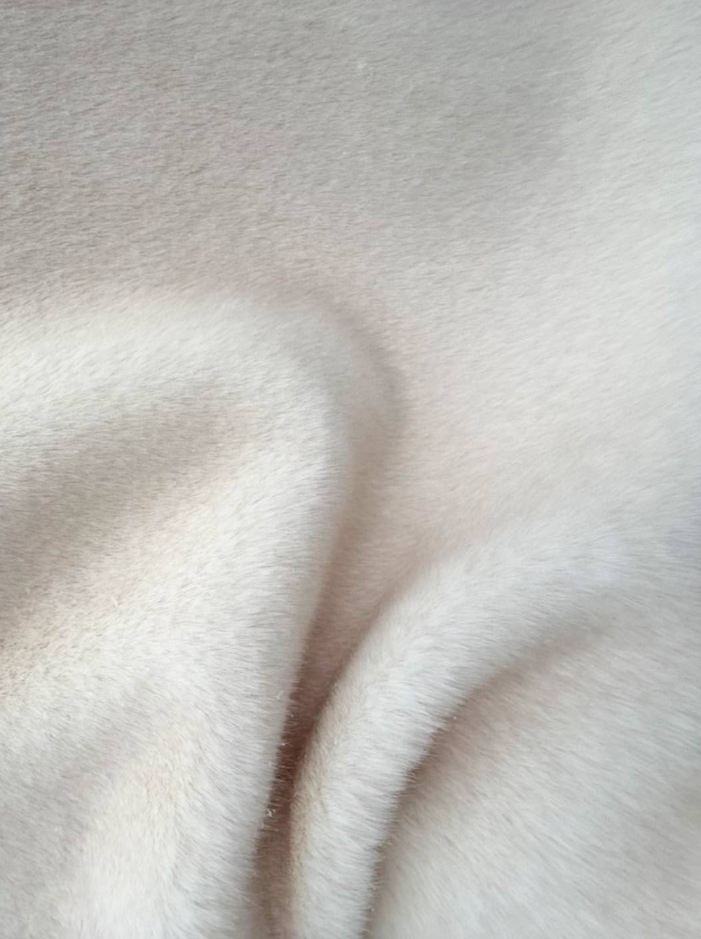 Мех бежевый искусственный норка