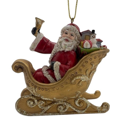 Санта в золотых санях