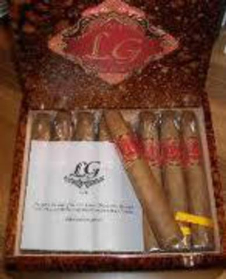 La Flor Dominicana  Litto Gomez Diaz Chisel Puro