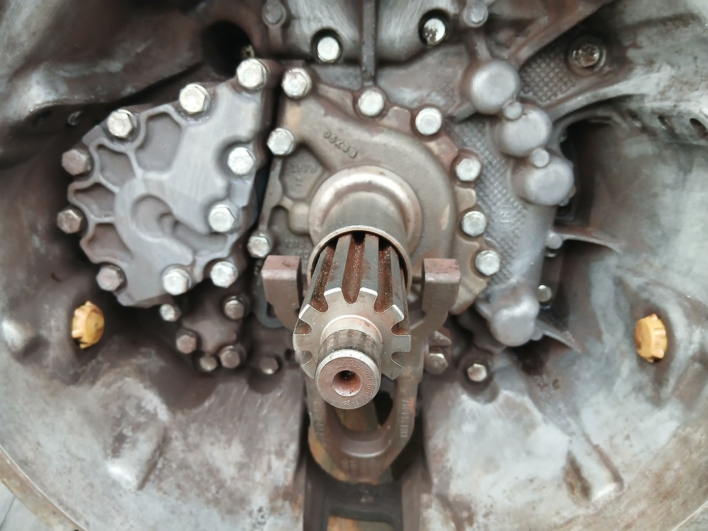 МКПП ZF 16S2220TD