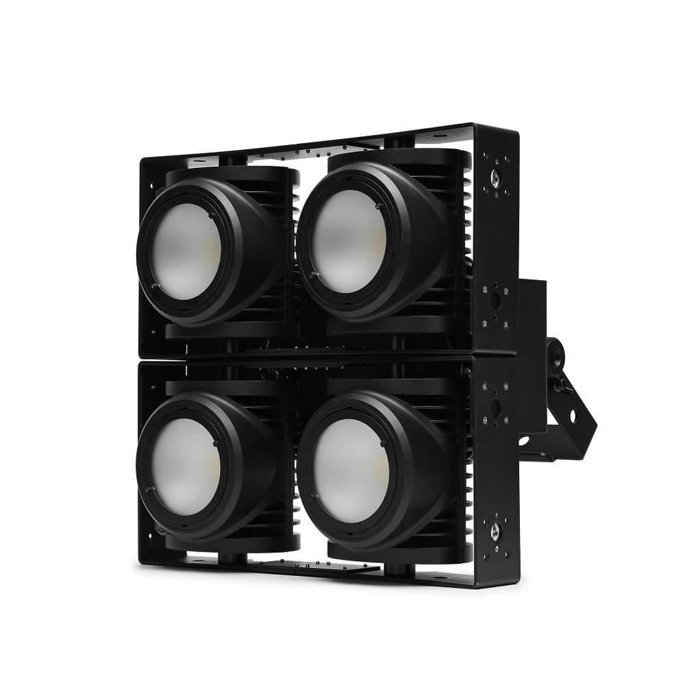 BLINDER 800 IP — LED блиндер 1-20 Гц IP65