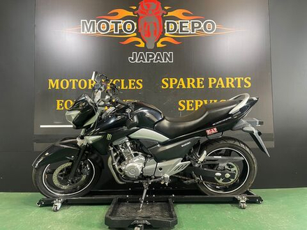 Suzuki GSR250 2015