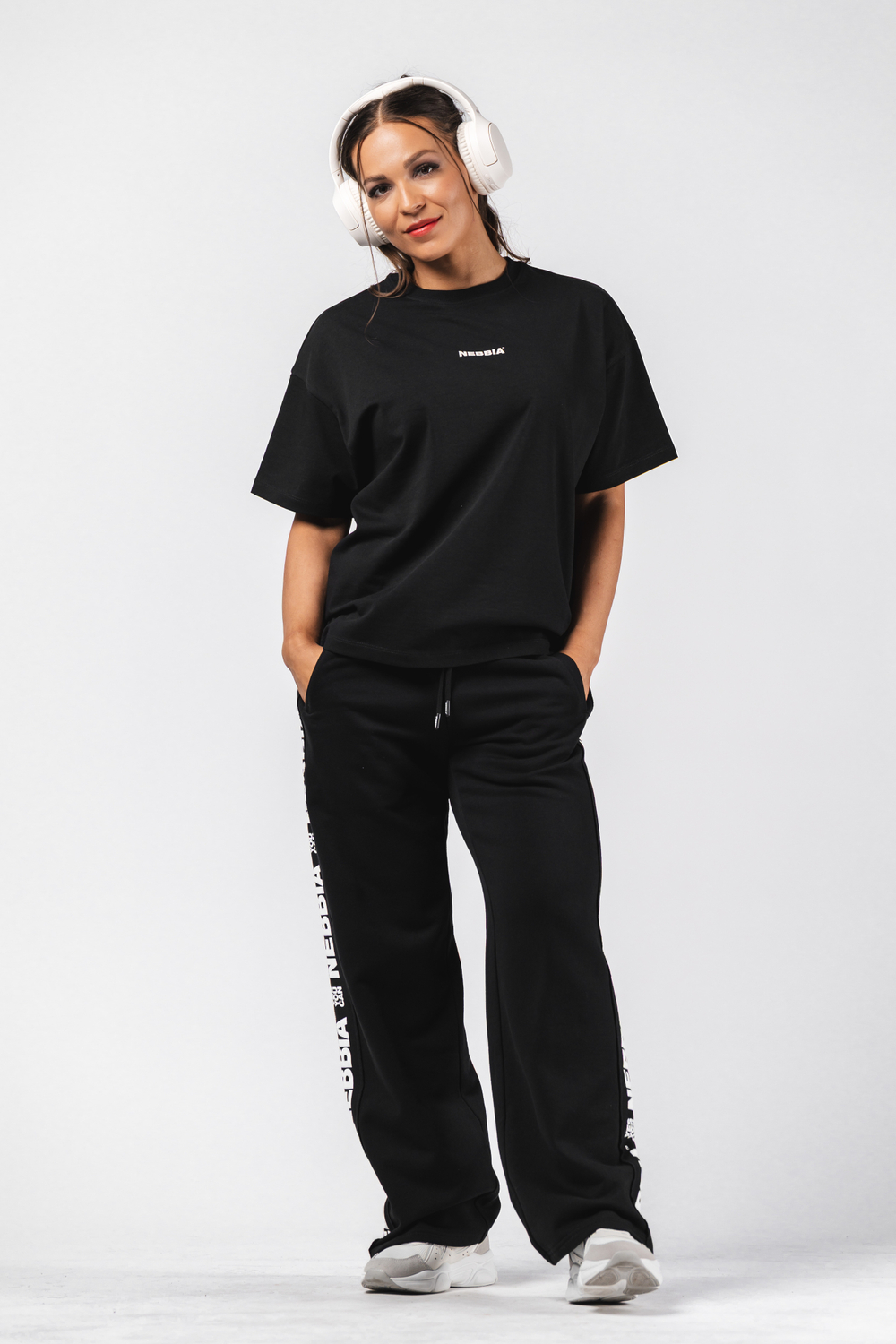 Брюки Straight Leg Sweatpants URBAN 490 Черные