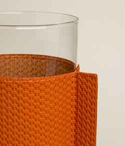 Ваза в кожаном чехле 11 х 18