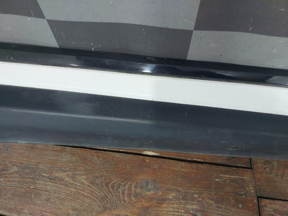 Накладка двери передней правой Exeed LX 19-нв Б/У Оригинал 609000293AA