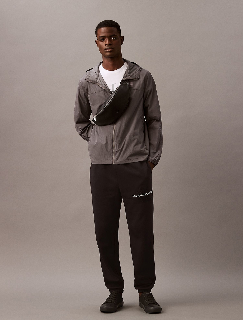 Брюки Calvin Klein Jeans Archive Logo Fleece Black Beauty